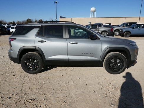 New 2026 Chevrolet Equinox LT w/ Midnight Edition FWD image 2
