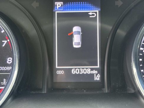 Used 2020 Toyota Camry SE FWD image 37