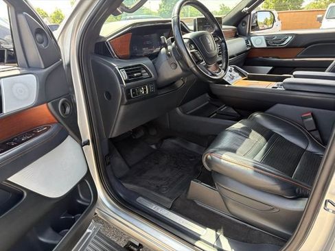 Used 2024 Lincoln Navigator L Black Label AWD/4WD image 10