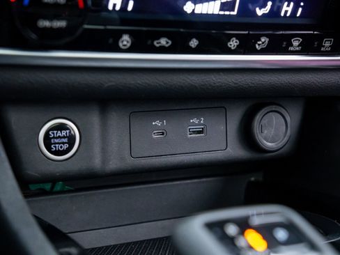 Used 2023 Nissan Rogue SV w/ SV Premium B Package image 25