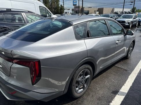 Used 2025 Kia K4 FWD image 5
