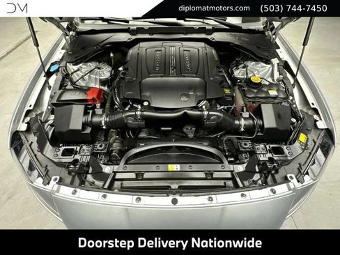 Used 2018 Jaguar XF S RWD image 46