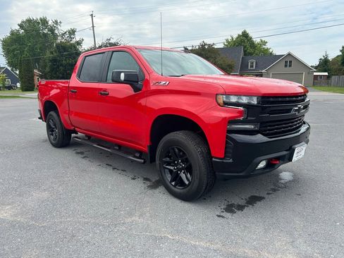 Used 2021 Chevrolet Silverado 1500 LT Trail Boss w/ Convenience Package II image 1