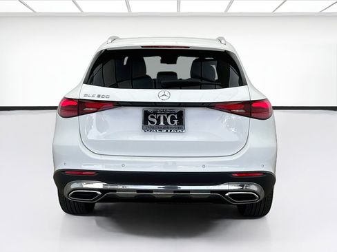 Used 2025 Mercedes-Benz GLC 300 image 5