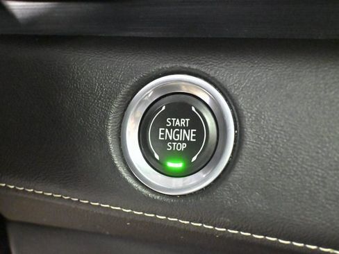 Used 2021 Cadillac Escalade Sport w/ Driver Assist Tech Package image 27