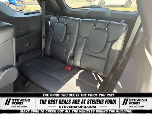 Used 2025 Ford Explorer ST-Line AWD/4WD image 37