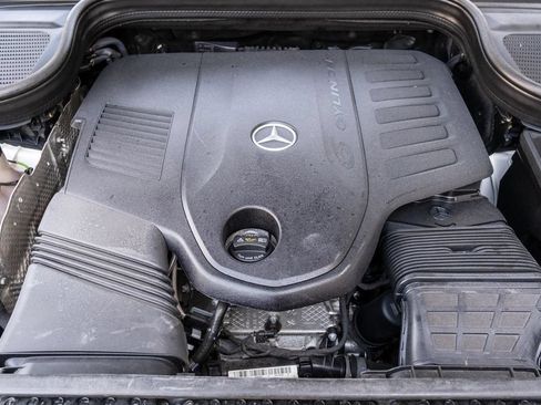 Used 2022 Mercedes-Benz GLS 450 4MATIC image 37