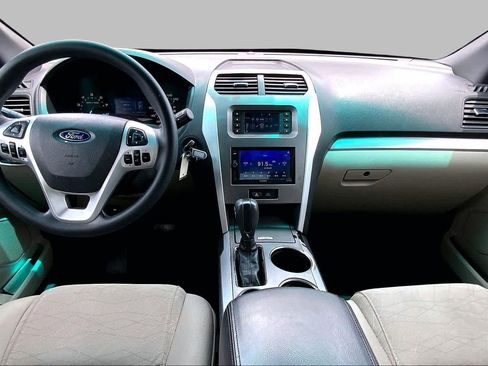 Used 2014 Ford Explorer FWD image 15