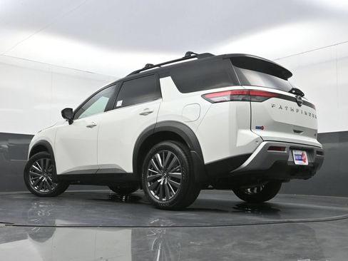 Used 2023 Nissan Pathfinder SL w/ SL Premium Package FWD image 31