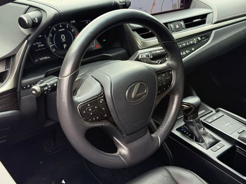 Used 2019 Lexus ES 350 w/ Premium Package FWD image 15