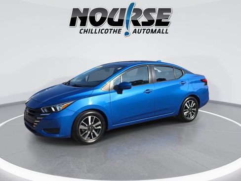 Used 2024 Nissan Versa SV FWD image 4