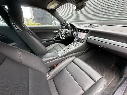 Certified 2017 Porsche 911 Carrera RWD image 36