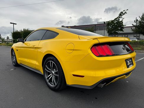Used 2017 Ford Mustang GT Premium w/ Enhanced Security Package RWD image 7