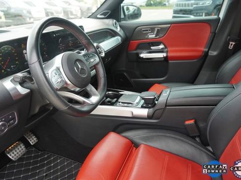 Used 2023 Mercedes-Benz GLB 35 AMG 4MATIC w/ Parking Assistance Package image 19