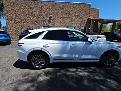 Used 2025 Genesis GV70 2.5T AWD/4WD image 5