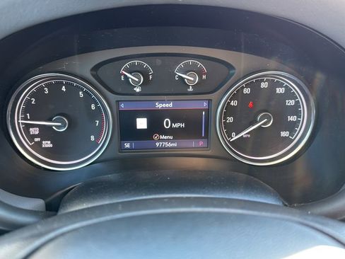 Used 2020 Buick Enclave Essence w/ Sound and Sites Package image 32