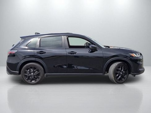 Used 2025 Honda HR-V Sport image 3