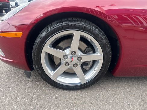 Used 2006 Chevrolet Corvette Convertible w/ Preferred Equipment Group RWD image 24