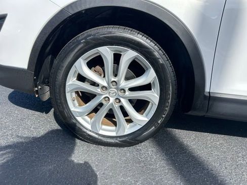 Used 2011 MAZDA CX-9 Grand Touring w/ Moonroof & Bose Audio Pkg image 9