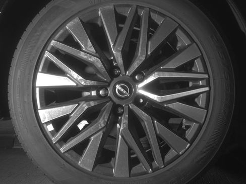 Used 2025 Nissan Altima 2.5 SV image 15