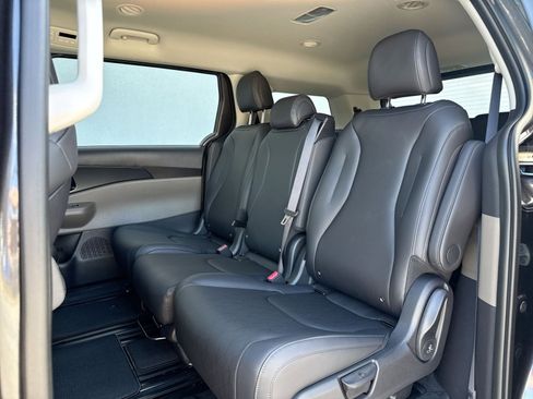 New 2026 Kia Carnival image 24