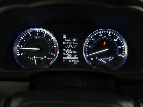 Used 2017 Toyota Highlander XLE image 26