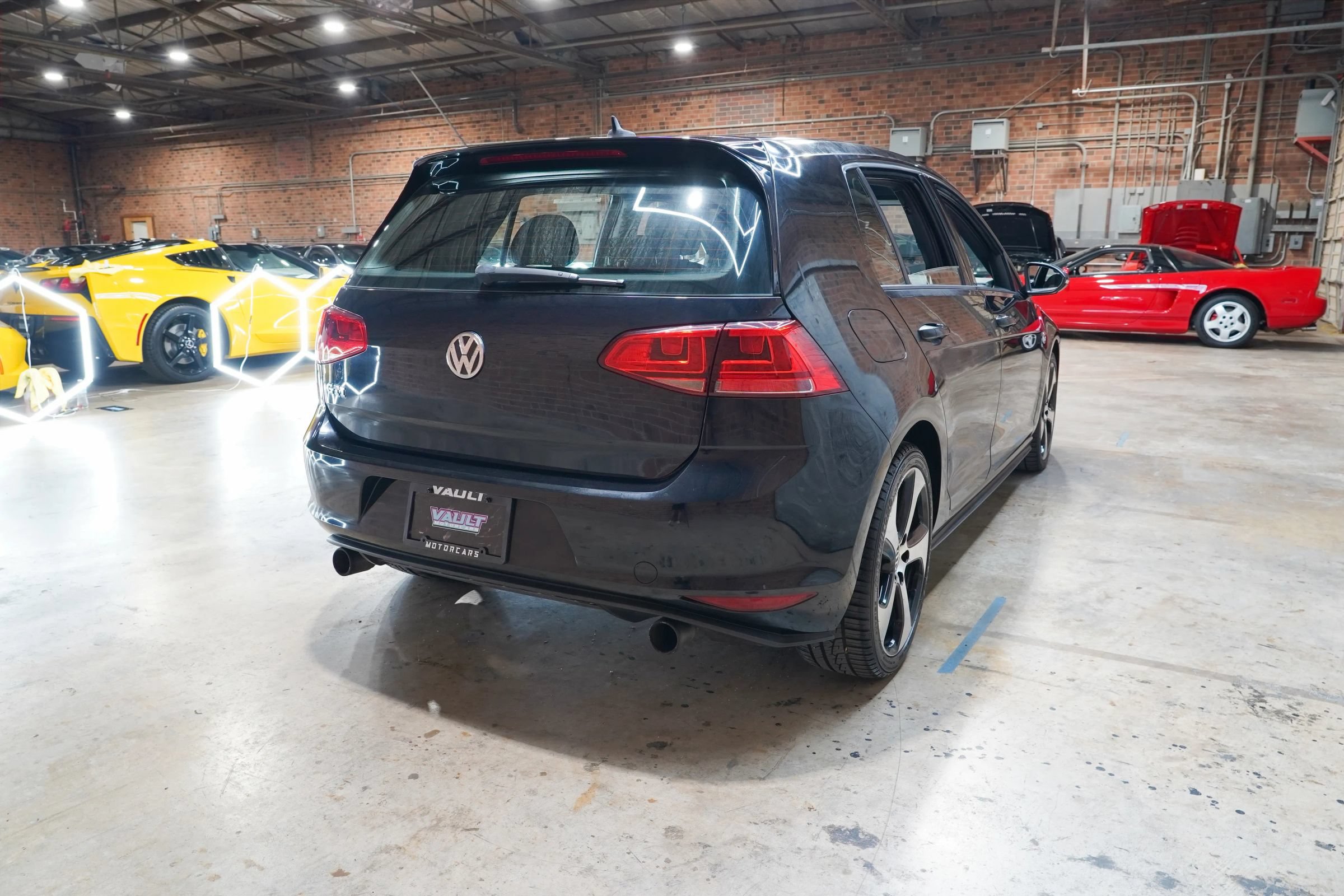 Used 2017 Volkswagen GTI S FWD image 12
