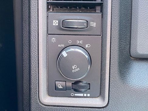 Used 2019 RAM 1500 Express w/ Wheel & Sound Group AWD/4WD image 27