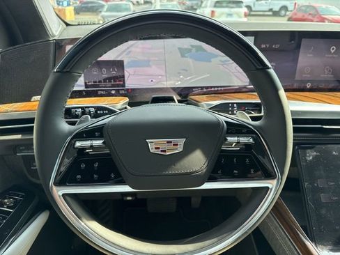 Used 2026 Cadillac Escalade Platinum Sport w/ LPO, ONYX Package AWD/4WD image 23