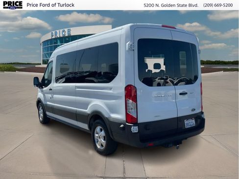 Used 2017 Ford Transit 350 XLT RWD image 7