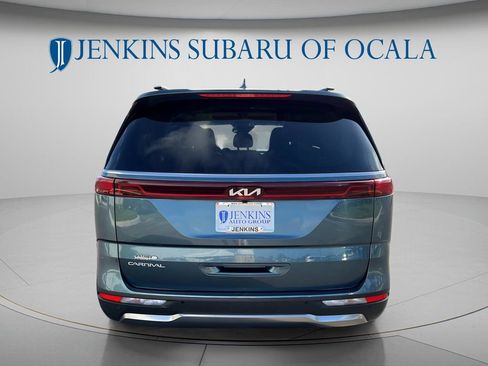 Used 2023 Kia Carnival SX Prestige FWD image 4