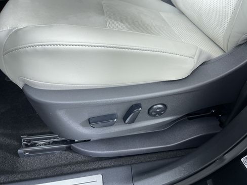 Certified 2024 Nissan Ariya AWD image 12