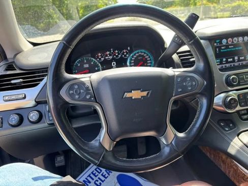 Used 2019 Chevrolet Tahoe Premier w/ Premier Plus Edition AWD/4WD image 28