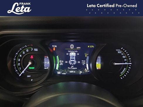 Used 2024 Jeep Wrangler Unlimited w/ Convenience Group AWD/4WD image 15