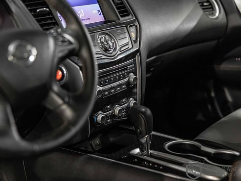 Used 2020 Nissan Pathfinder SV w/ Rock Creek Edition image 20