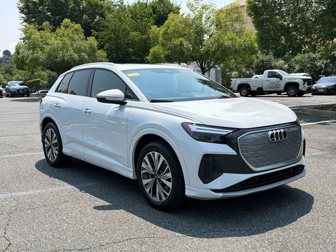 Used 2023 Audi Q4 e-tron Premium w/ Convenience Package RWD image 7