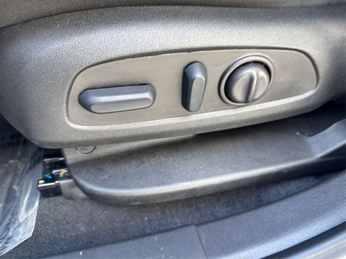 Certified 2025 Chevrolet Blazer LT image 24