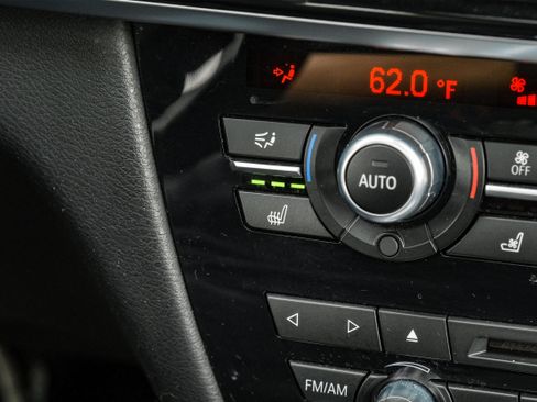 Used 2015 BMW X5 M image 32