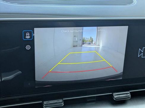 Used 2024 Hyundai Kona SEL FWD image 15