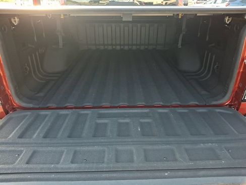 Used 2016 GMC Canyon SLT w/ Driver Alert Package RWD image 28