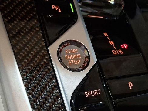 Certified 2024 BMW X6 M60i w/ Dynamic Handling Package image 20