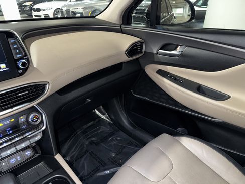 Used 2019 Hyundai Santa Fe FWD image 30