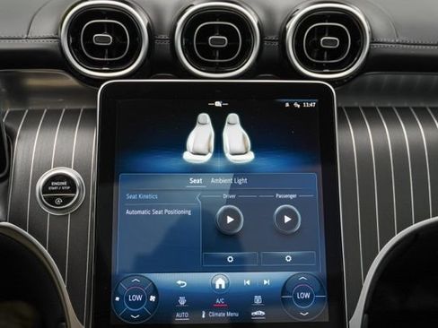 Used 2023 Mercedes-Benz GLC 300 image 33