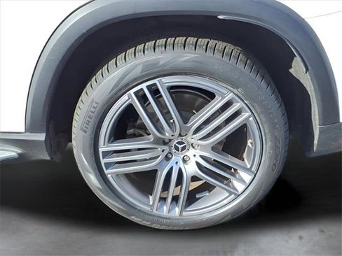 Used 2022 Mercedes-Benz GLS 450 4MATIC image 29