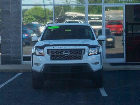 Used 2023 Nissan Frontier SV w/ SV Convenience Package AWD/4WD image 7