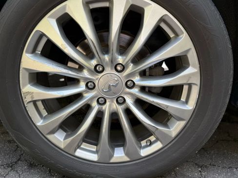 Used 2017 INFINITI QX80 2WD w/ Driver Assistance Package image 37