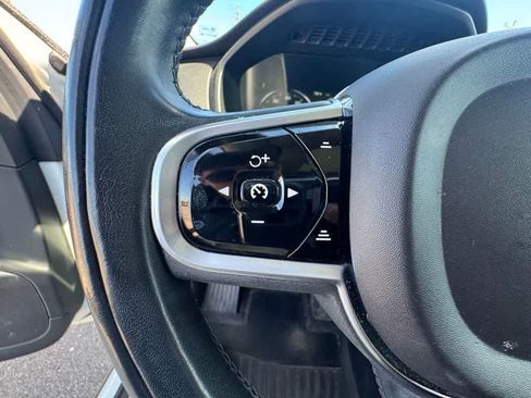 Used 2019 Volvo XC90 T6 Momentum w/ Protection Package Premier AWD/4WD image 19