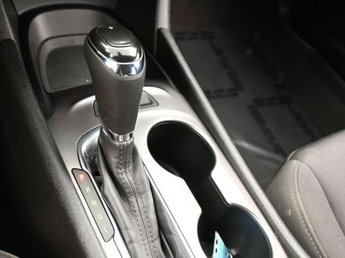Used 2018 Chevrolet Malibu LS FWD image 19