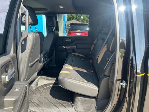 Used 2021 Chevrolet Silverado 2500 LTZ w/ Carhartt Edition AWD/4WD image 34