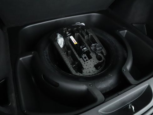 Used 2019 Jeep Grand Cherokee Altitude image 19